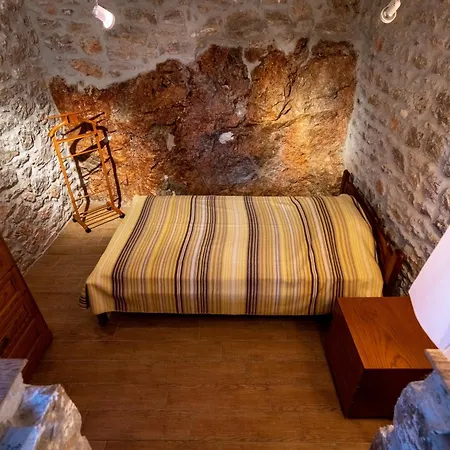 Holiday home Old Winery Stonehouse Peleta