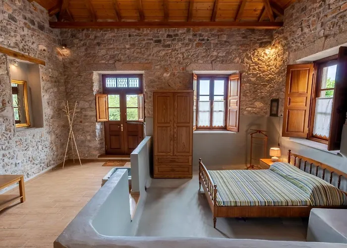 Old Winery Stonehouse Peleta