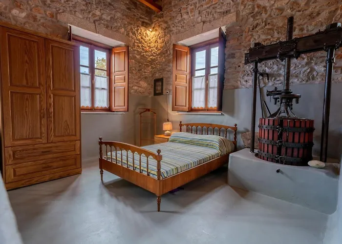 Old Winery Stonehouse Holiday home Peleta