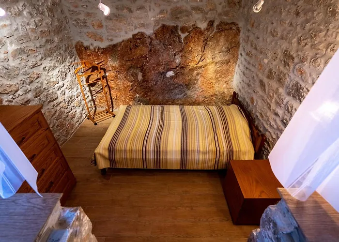 Vakantiehuis Old Winery Stonehouse Peleta