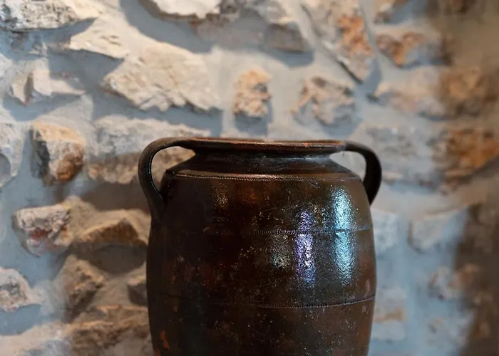 Holiday home Old Winery Stonehouse